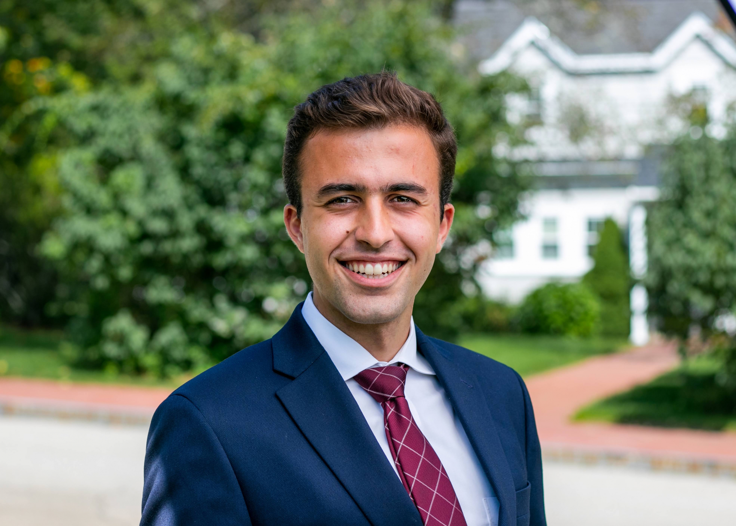 Abouchedid Headshot